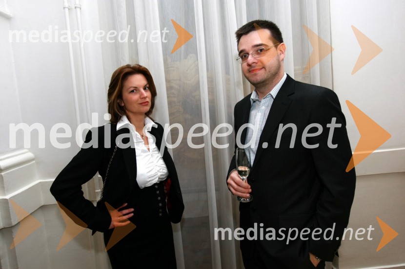 Matea Verhovčak, Mestna občina Maribor in Boštjan Kralj, Kraft&Werk PRBob leta 2009 in vljudna prošnja Večerovcev, naj se ga gostje letos ne napijejo...