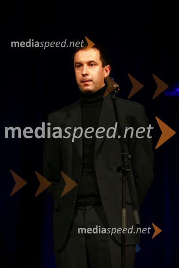 Renato Vindiš, humorist in imitatorBob leta 2009 in vljudna prošnja Večerovcev, naj se ga gostje letos ne napijejo...