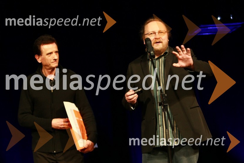 Rajko Stropnik, dobitnik nagrade Bobov blog 2009 in Zvone Štor, vodja digitalnih programov na VečeruBob leta 2009 in vljudna prošnja Večerovcev, naj se ga gostje letos ne napijejo...