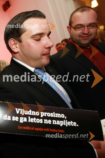 Zdenko Škraban, Vitoma PR in Mitja Blagajac, član uprave komunikacijske skupine SPEMBob leta 2009 in vljudna prošnja Večerovcev, naj se ga gostje letos ne napijejo...