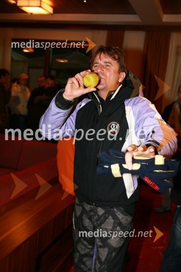 Bojan Gerič, vodja turizma v Športnem centru PohorjeRok Flander Snowboard show 2010