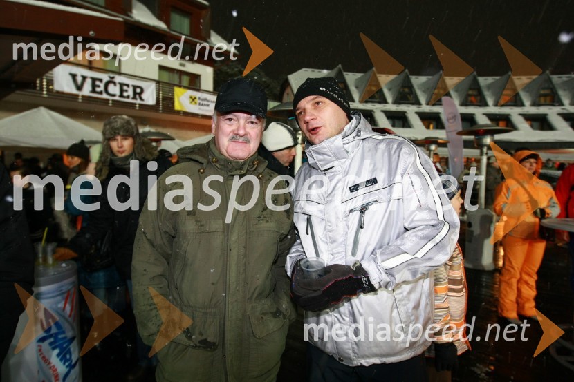 Klemens Nowotny, predsednik uprave Raiffeisen Banke d.d in mag. Gvido Jemenšek, član uprave Raiffeisen BankeRok Flander Snowboard show 2010