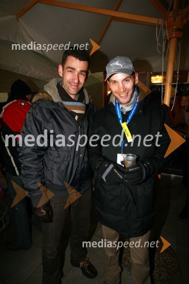Marko Simeunovič, nekdanji nogometaš in Jose Manuel Rivas Castro, vodja mednarodnih trgov Shark AGRok Flander Snowboard show 2010