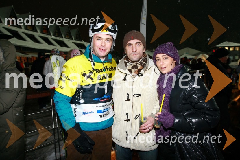 Rok Flander, deskar na snegu, Marinko Galič, nogometaš in njegovo dekle Sara BosničRok Flander Snowboard show 2010