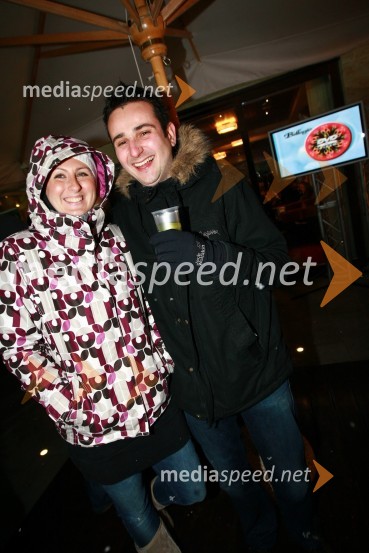 Maja Kajzer in Peter ZorenčRok Flander Snowboard show 2010