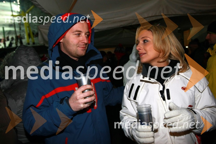 Tomaž Bračko, nekdanji programski direktor Info TV in Jasmina Jamnik, RTV SlovenijaRok Flander Snowboard show 2010