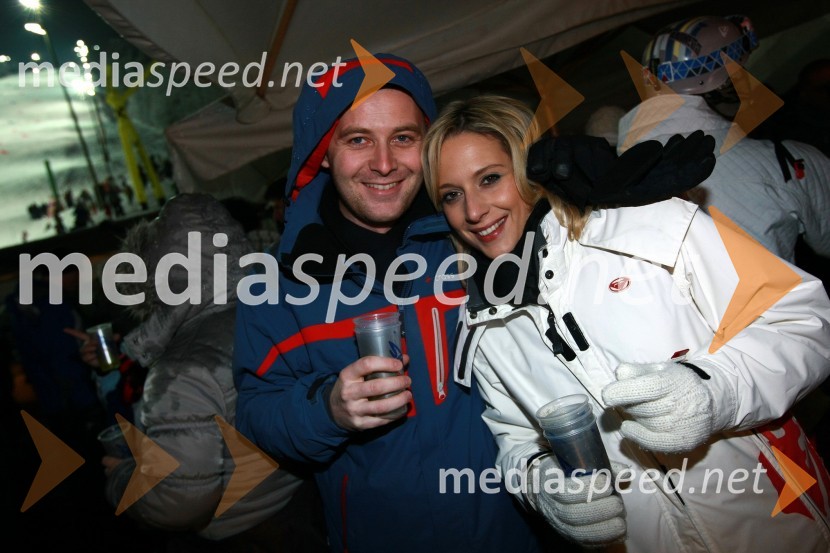 Tomaž Bračko, nekdanji programski direktor Info TV in Jasmina Jamnik, RTV SlovenijaRok Flander Snowboard show 2010