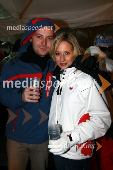 Tomaž Bračko, nekdanji programski direktor Info TV in Jasmina Jamnik, RTV SlovenijaRok Flander Snowboard show 2010