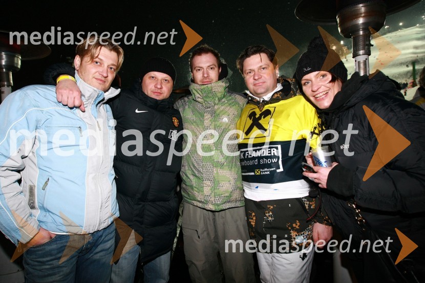 ..., ..., ..., Leo Ivanjko, lastnik podjetja Vinag in Simona Ivanjko, vodja pravne pisarne Grawe d.d.
Rok Flander Snowboard show 2010