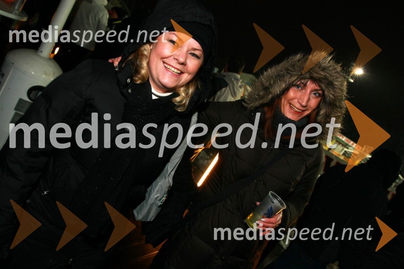 ... in Ana Sešek Kuntu, namestnica direktorice sektorja za trženje Pošta SlovenijeRok Flander Snowboard show 2010