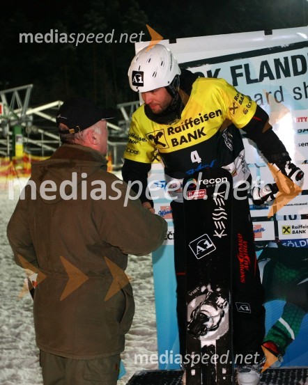 Klemens Nowotny, predsednik uprave Raiffeisen Banke d.d in Andi Prommegger (Austrija)Rok Flander Snowboard show 2010