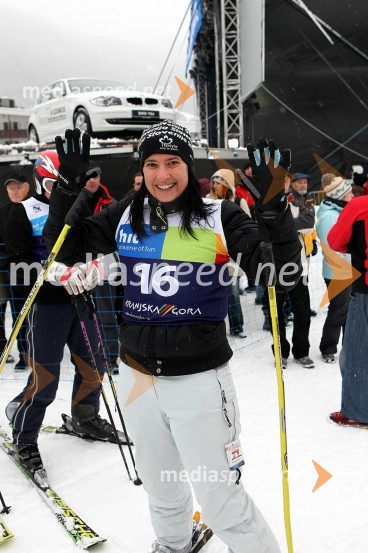 Meta Erženičnik, pevka
X - plozija zabave 2010, veleslalom glasbenikov
