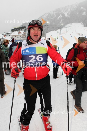Frenk Derenda, producent in mož Nuše DerendaX - plozija zabave 2010, veleslalom glasbenikov