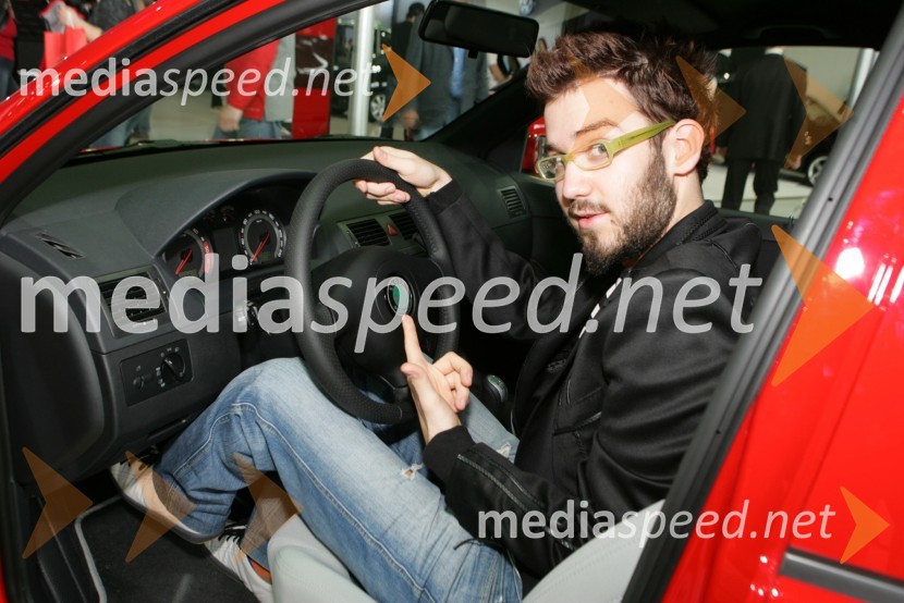 Anžej Dežan, pevecSrečanje znanih Slovencev, voznikov avtomobilov Škoda