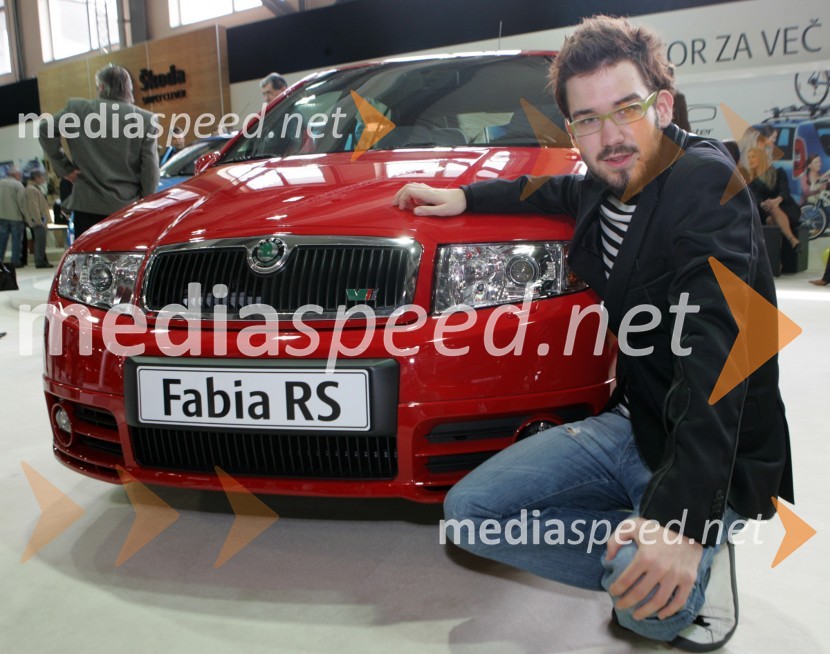 Anžej Dežan, pevecSrečanje znanih Slovencev, voznikov avtomobilov Škoda