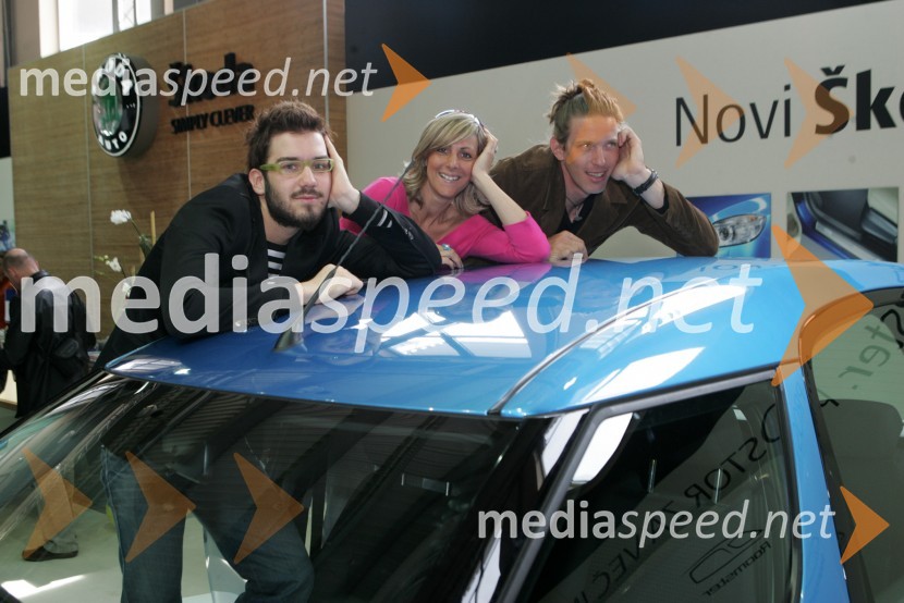 Anžej Dežan, pevec, Alenka Bikar, atletinja in Luka Špik, veslačSrečanje znanih Slovencev, voznikov avtomobilov Škoda