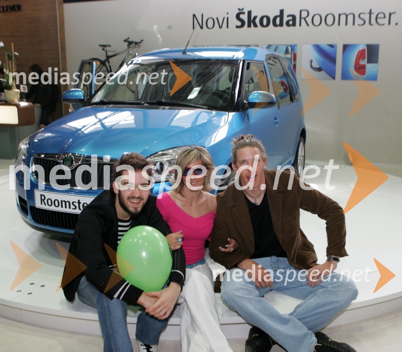 Anžej Dežan, pevec, Alenka Bikar, atletinja in Luka Špik, veslačSrečanje znanih Slovencev, voznikov avtomobilov Škoda