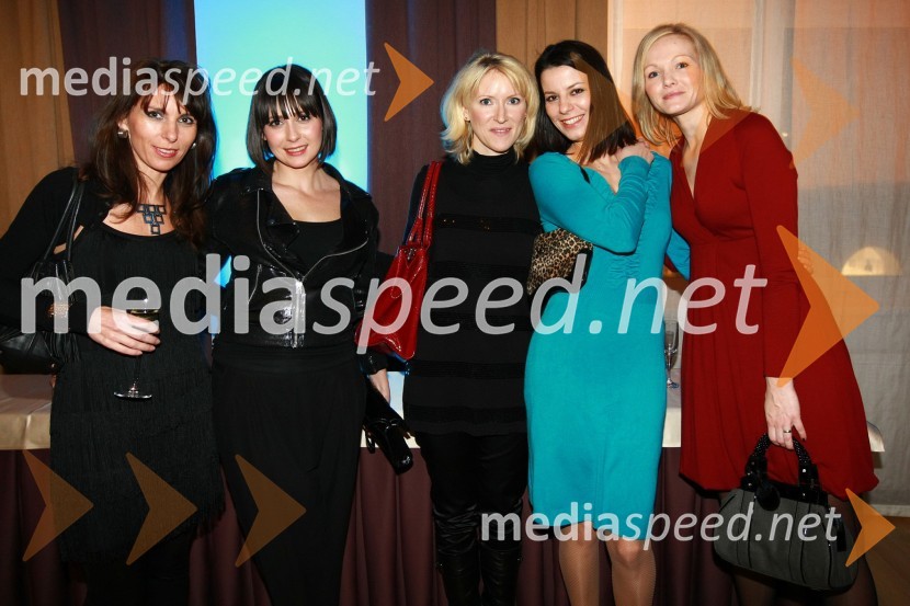 Irena Gliha, Orbico d.o.o., Tina Fabjan, vodja umetnikov ličenja Max Factor, Nika Bregar, Sergeja Tršan in Urša Vesel, Orbico d.o.o.Tradicionalno druženje v Hotelu Slon
