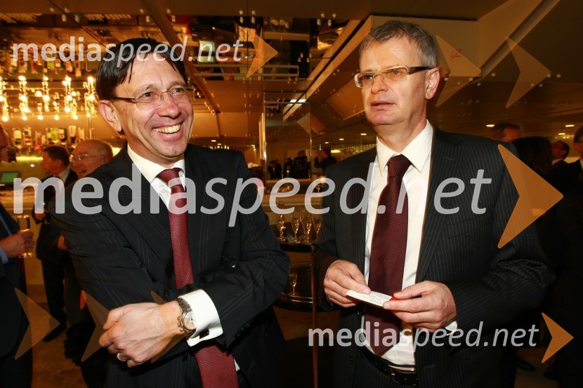 Janez Lotrič, predsednik sveta zavoda SNG Opera in balet Ljubljana in mag. Danilo Toplek, predsednik uprave družbe Talum d.d.Podelitev nagrad Gospodarske zbornice Slovenije za izjemne gospodarske in podjetniške dosežke