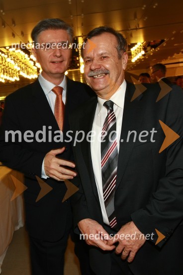 Franjo Bobinac, predsednik uprave Gorenje d.d. in dr. Radovan Stanislav Pejovnik, rektor Univerze v LjubljaniPodelitev nagrad Gospodarske zbornice Slovenije za izjemne gospodarske in podjetniške dosežke