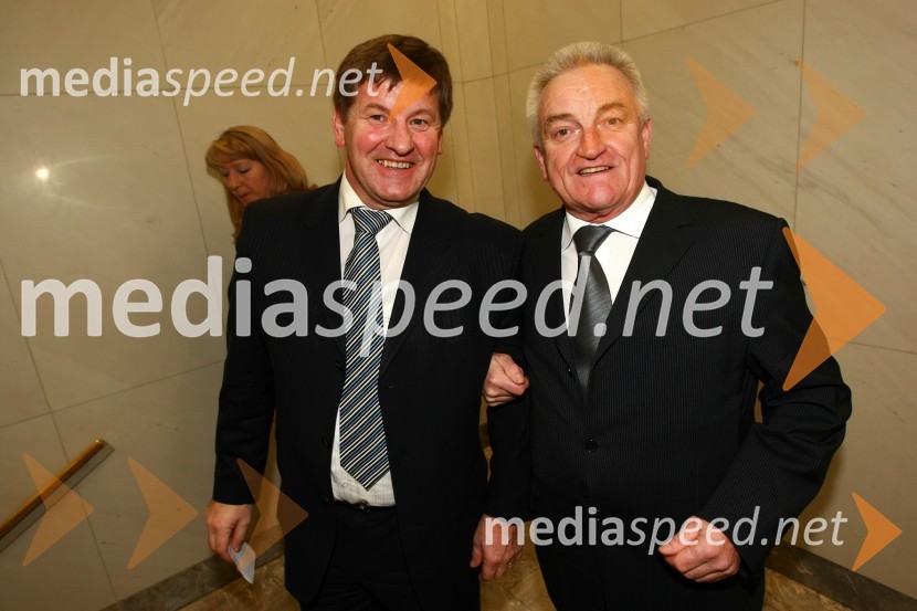 Franci Bogovič, župan občine Krško in poslanec ter Borut Miklavčič, minister za zdravjePodelitev nagrad Gospodarske zbornice Slovenije za izjemne gospodarske in podjetniške dosežke