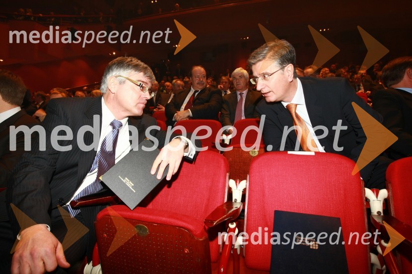 Mag. Samo Hribar Milič, generalni direktor GZS in Franjo Bobinac, predsednik uprave Gorenje d.d. 
Podelitev nagrad Gospodarske zbornice Slovenije za izjemne gospodarske in podjetniške dosežke