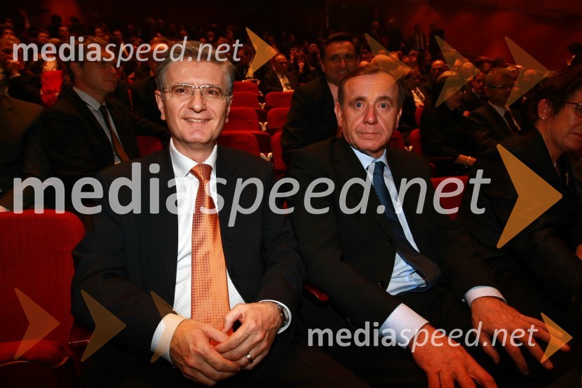 Franjo Bobinac, predsednik uprave Gorenje d.d. in Jože Colarič, predsednik uprave in generalni direktor podjetja Krka d.d.Podelitev nagrad Gospodarske zbornice Slovenije za izjemne gospodarske in podjetniške dosežke