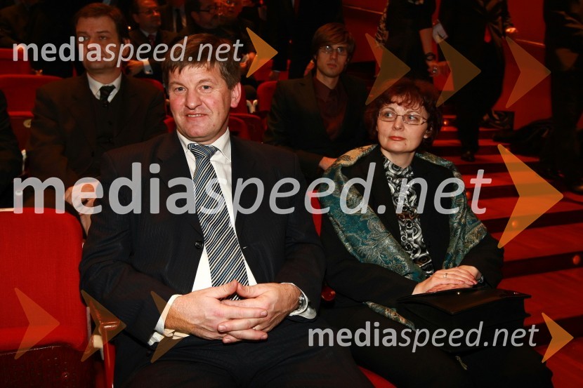 Franci Bogovič, župan občine Krško in poslanec in ženaPodelitev nagrad Gospodarske zbornice Slovenije za izjemne gospodarske in podjetniške dosežke