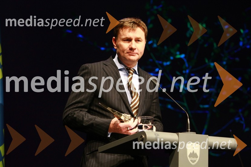 Dr. Oto Lutar,  direktor ZRC SAZUPodelitev nagrad Gospodarske zbornice Slovenije za izjemne gospodarske in podjetniške dosežke