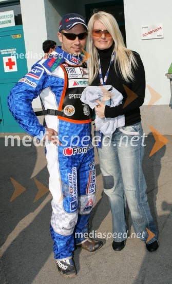 Nicki Pedersen (Danska), zmagovalec dirke z ženo Anne MetteSPEEDWAY GRAND PRIX, VN Slovenije 2006
