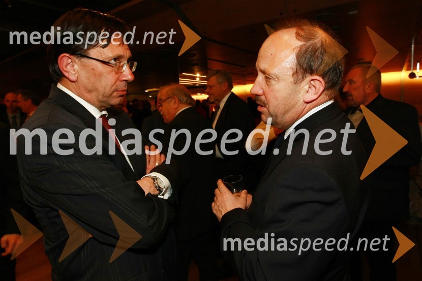 Janez Lotrič, predsednik sveta zavoda SNG Opera in balet Ljubljana in Aljoša TomažPodelitev nagrad Gospodarske zbornice Slovenije za izjemne gospodarske in podjetniške dosežke