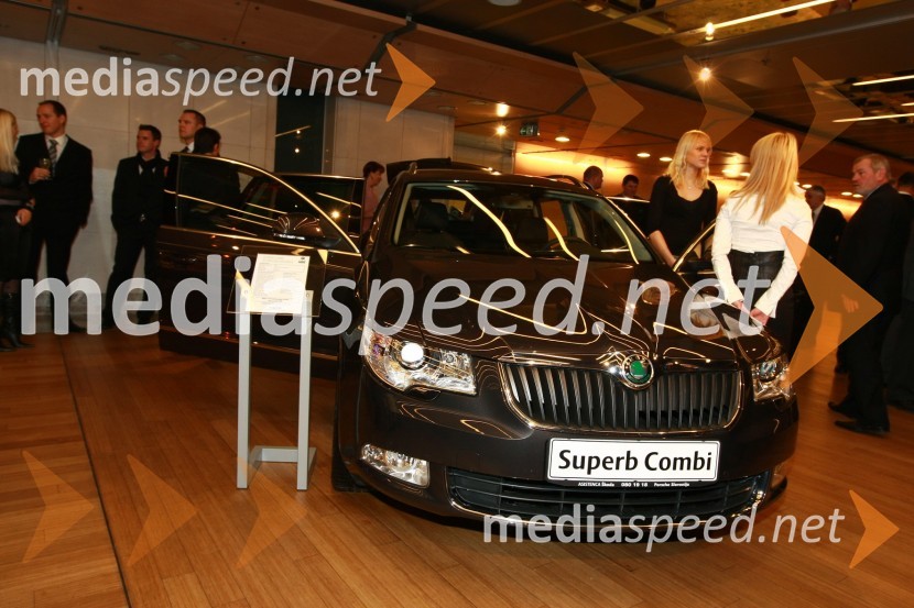 Škoda Superb CombiPodelitev nagrad Gospodarske zbornice Slovenije za izjemne gospodarske in podjetniške dosežke