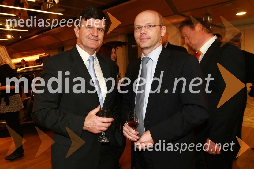 Mag. Blaž Kavčič, predsednik Državnega sveta RS in Gregor Benčina, predsednik upravnega odbora družbe JelovicaPodelitev nagrad Gospodarske zbornice Slovenije za izjemne gospodarske in podjetniške dosežke