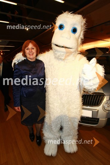 Tatjana Fink, predsednica uprave Trimo Trebnje in YetiPodelitev nagrad Gospodarske zbornice Slovenije za izjemne gospodarske in podjetniške dosežke