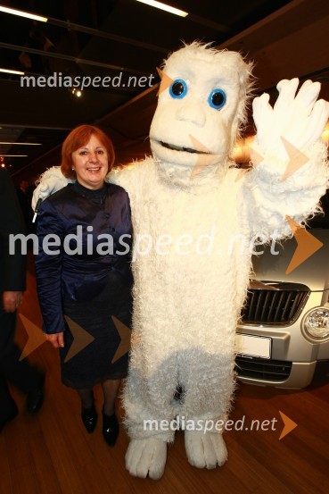 Tatjana Fink, predsednica uprave Trimo Trebnje in YetiPodelitev nagrad Gospodarske zbornice Slovenije za izjemne gospodarske in podjetniške dosežke