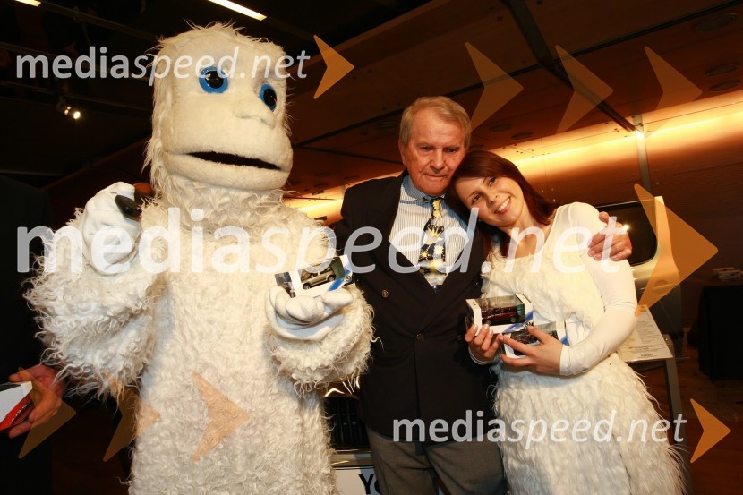 Yeti, Peter Florjančič, izumitelj in Katja Klačinski, YetijevkaPodelitev nagrad Gospodarske zbornice Slovenije za izjemne gospodarske in podjetniške dosežke