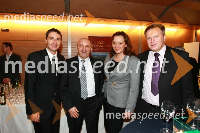 Gregor Jamnik, generalni direktor Hotel Slon, Roman Matek, predsednik uprave Zdravilišče Laško, dr. Maja Uran, Fakulteta za turistične študije Portorož in Zdravko Počivalšek, generalni direktor Terme OlimijaPodelitev nagrad Gospodarske zbornice Slovenije za izjemne gospodarske in podjetniške dosežke