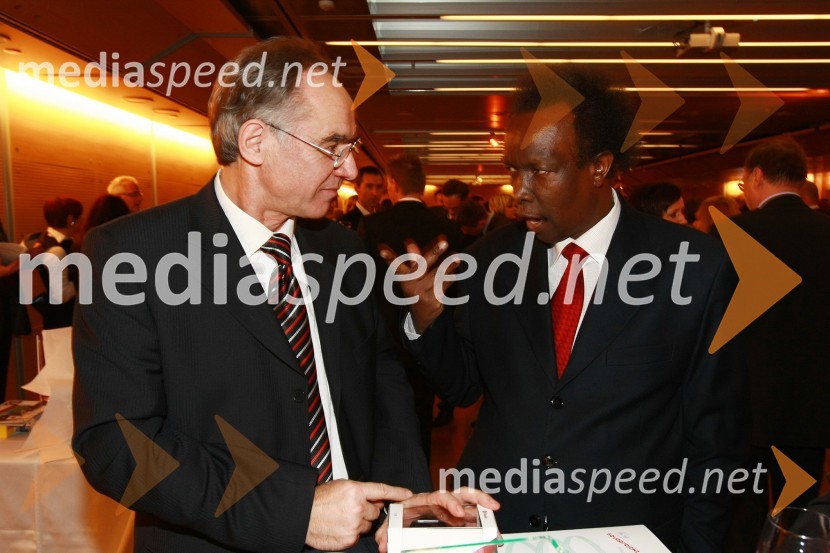 Janez Erjavec, direktor podjetja Pomurski sejem in ...Podelitev nagrad Gospodarske zbornice Slovenije za izjemne gospodarske in podjetniške dosežke