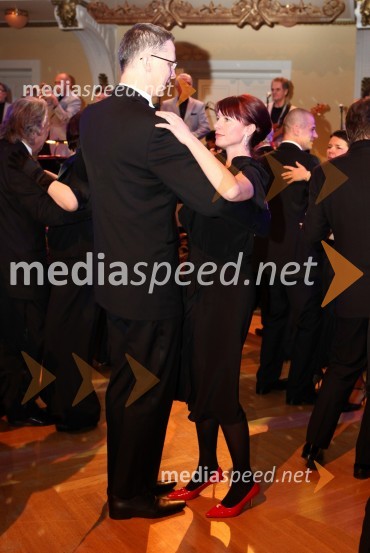 Igor Lukšič, minister za šolstvo in šport ter njegova soproga dr. Marta Macedoni Lukšič, pediatrinja21. Veliki Rotarijski ples