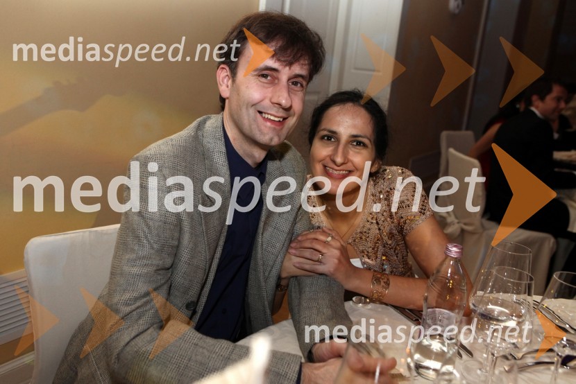 Romina Znoj, dobitnica štipendije in soprog Gregor21. Veliki Rotarijski ples