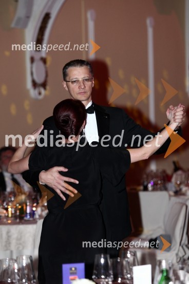 Igor Lukšič, minister za šolstvo in šport ter njegova soproga dr. Marta Macedoni Lukšič, pediatrinja21. Veliki Rotarijski ples