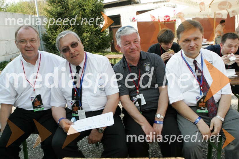 Ole Olsen - direktor Speedway Grand Prix, Renzo Giannini - predsednik komisije za speedway pri FIM in predsednik žirije FIM na dirki, Graham Brodie - sekretar Speedway Grand Prix pri FIM in Wojciech Grodzki - glavni sodnik dirkeSPEEDWAY GRAND PRIX, VN Slovenije 2006, RAZNO