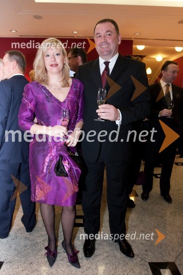 Mojca Bajec, podjetnica in soprog Robert21. Veliki Rotarijski ples