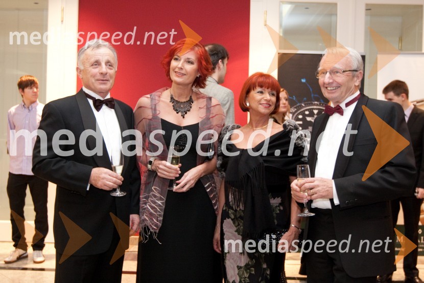 	Tone Glavan, pomočnik guvernerja za District, Darinka Pavlič Kamien, vodja službe za odnose z javnostmi pri Telekomu Slovenija in predsednica Lions kluba Ljubljana, Maruša Glavan, direktorica podjetja Manet in Peter Kamien21. Veliki Rotarijski ples