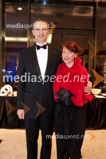 	Igor Lukšič, minister za šolstvo in šport ter njegova soproga dr. Marta Macedoni Lukšič, pediatrinja21. Veliki Rotarijski ples