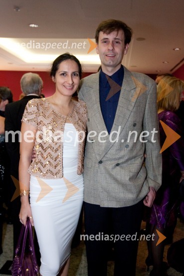 Romina Znoj, dobitnica štipendije in soprog Gregor21. Veliki Rotarijski ples