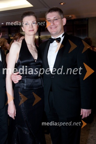 Žiga Debeljak, predsednik uprave družbe Mercator in soproga Metoda21. Veliki Rotarijski ples