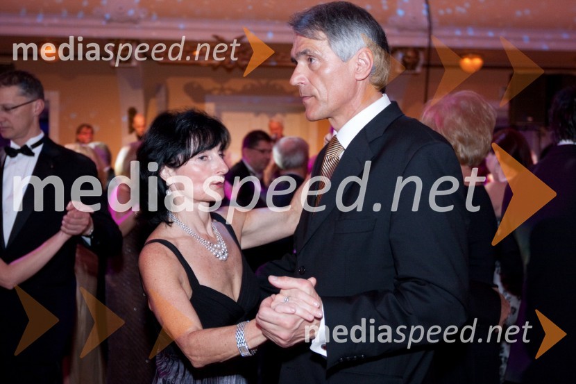 Slobodan Sibinčič, predsednik uprav GV skupine in soproga Katarina, odvetnica21. Veliki Rotarijski ples