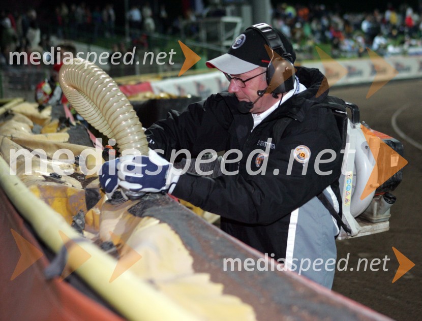 Polnjenje zračnih varnostnih blazinSPEEDWAY GRAND PRIX, VN Slovenije 2006, RAZNO