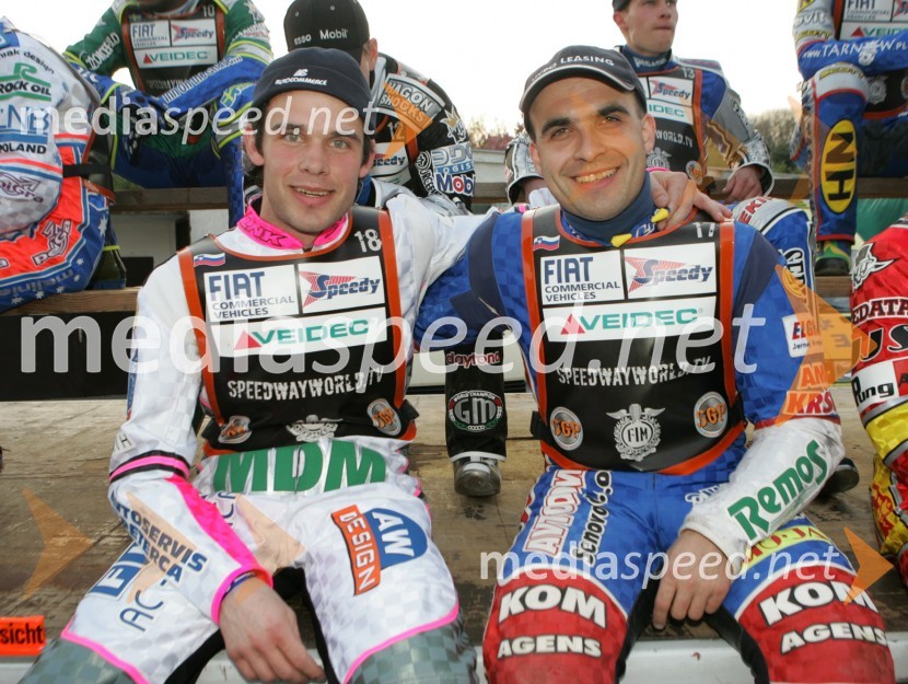 Jernej Kolenko in Izak Šantej (oba Slovenija) stezni rezervi na dirki za VN Slovenije 2006 v speedwayuSPEEDWAY GRAND PRIX, VN Slovenije 2006, dirka